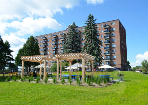 2 bedrooms 1 baths Apartment For Rent in Gatineau Quebec
