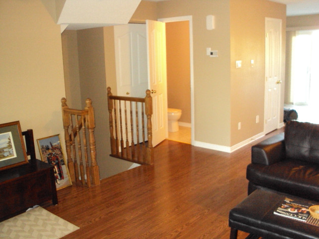 2 bedrooms 1.5 baths Townhouse For Rent in Ottawa Ontario