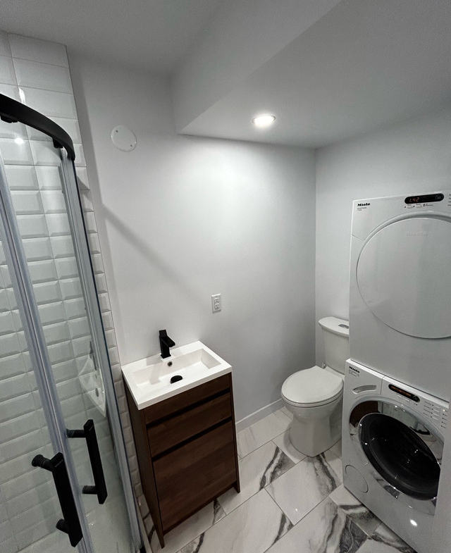 Bachelor/Studio 1 baths House For Rent in Gatineau Quebec