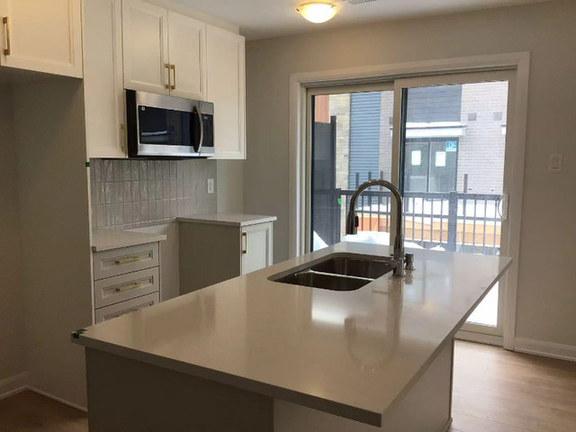 2 bedrooms 1.5 baths Townhouse For Rent in Ottawa Ontario