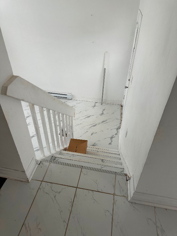 3 bedrooms 1 baths Apartment For Rent in Gatineau Quebec