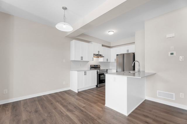 3 bedrooms 3.5 baths Townhouse For Rent in Ottawa Ontario