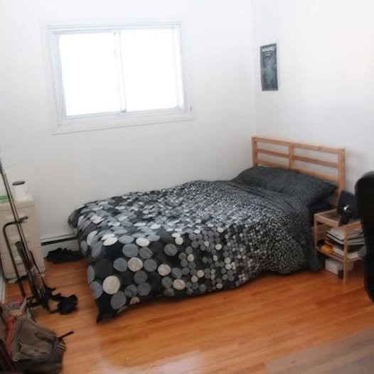 5 bedrooms 2 baths House For Rent in Ottawa Ontario