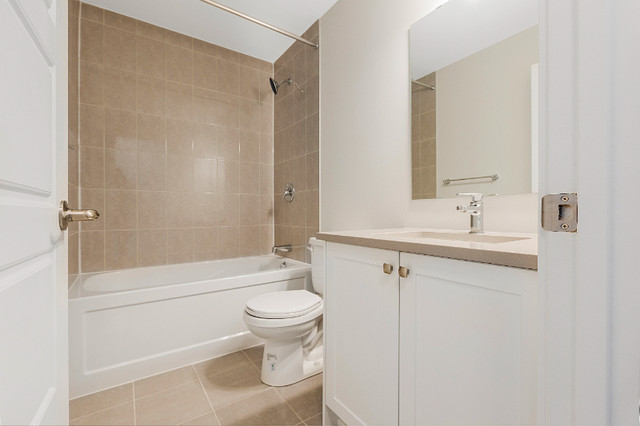 2 bedrooms 2.5 baths Townhouse For Rent in Ottawa Ontario