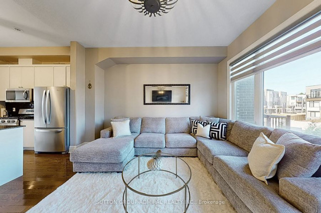 3 bedrooms 4 baths house For Sale By Owner in Vaughan Ontario