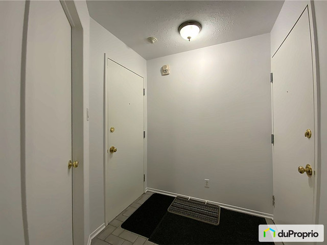 2 bedrooms 1 baths Condo For Sale By Owner in Gatineau Quebec