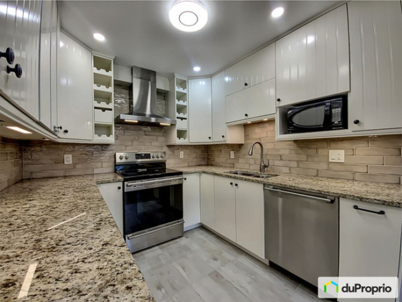 2 bedrooms 1 baths House For Sale By Owner in Gatineau Quebec