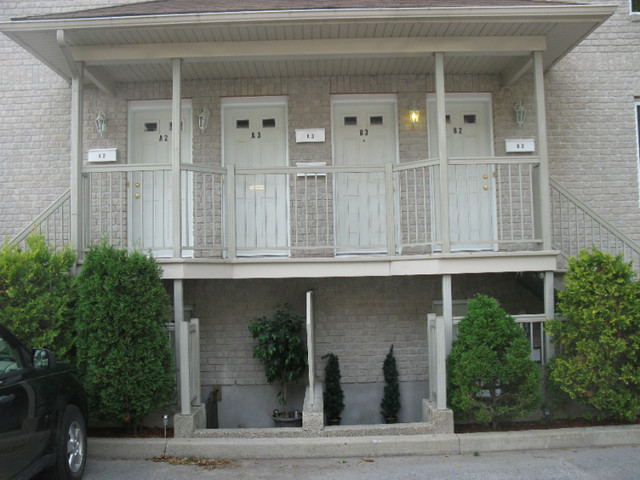 2 bedrooms 1 baths Condo For Sale By Owner in Gatineau Quebec