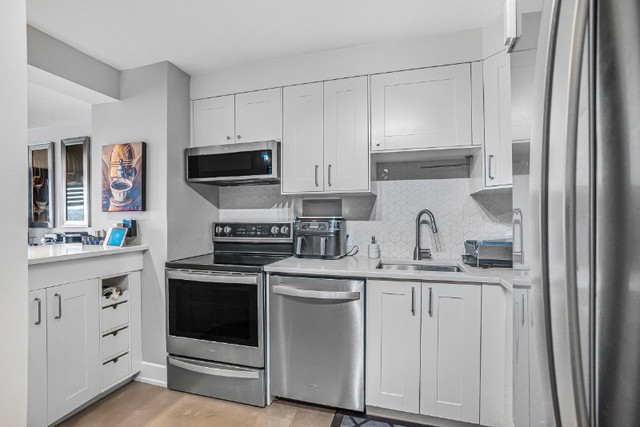 2 bedrooms 2 baths house For Sale By Owner in Ottawa Ontario