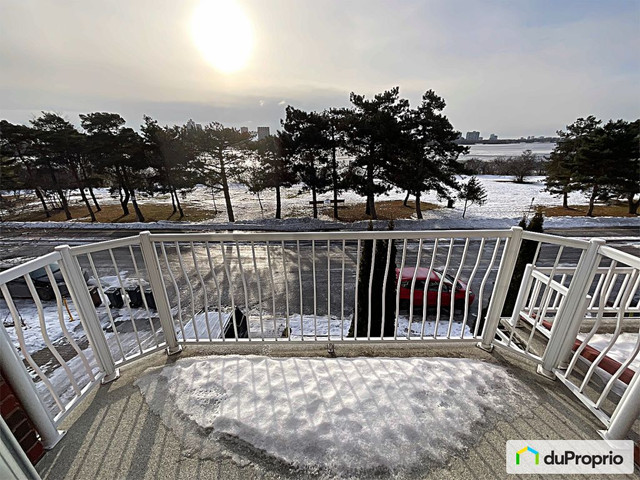 4 bedrooms 4 baths Condo For Sale By Owner in Gatineau Quebec
