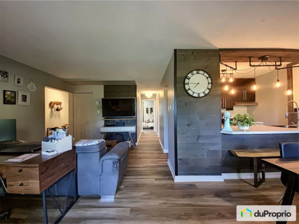 2 bedrooms 1 baths Condo For Sale By Owner in Gatineau Quebec