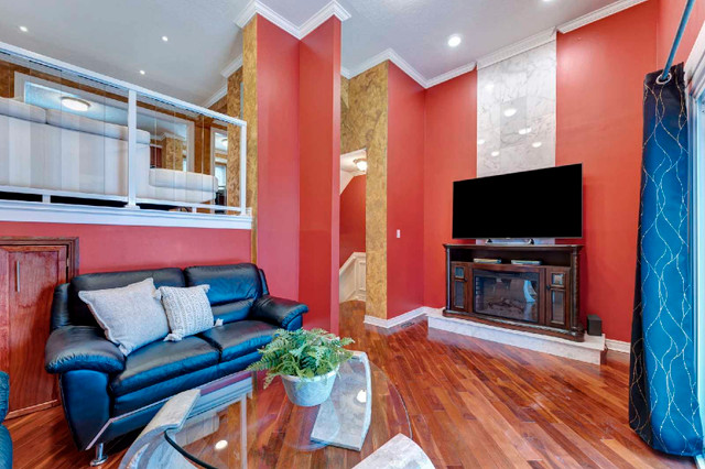 3 bedrooms 1.5 baths house For Sale By Owner in Kitchener Ontario