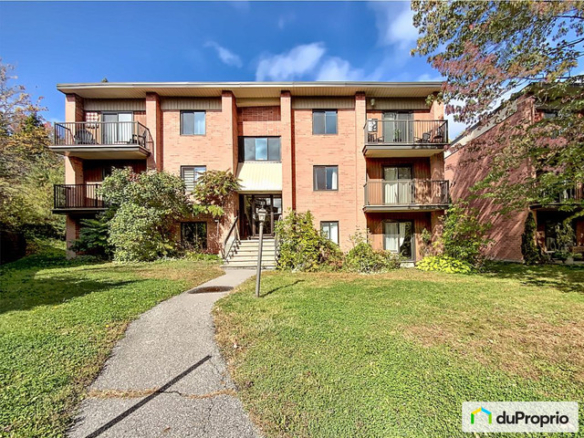 2 bedrooms 1 baths Condo For Sale By Owner in Gatineau Quebec