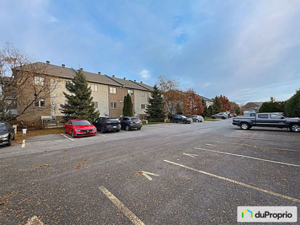 2 bedrooms 1 baths Condo For Sale By Owner in Gatineau Quebec