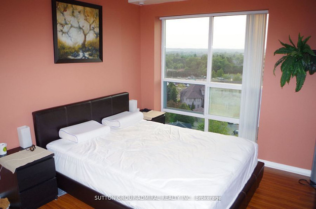 2 bedrooms 1 baths house For Sale By Owner in Vaughan Ontario