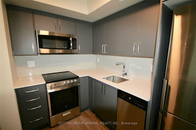 2 bedrooms 1 baths house For Sale By Owner in Toronto Ontario