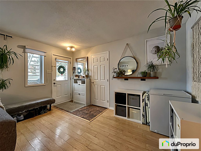 2 bedrooms 1 baths Condo For Sale By Owner in Gatineau Quebec