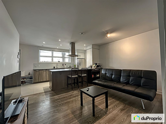1 bedrooms 1 baths Condo For Sale By Owner in Gatineau Quebec