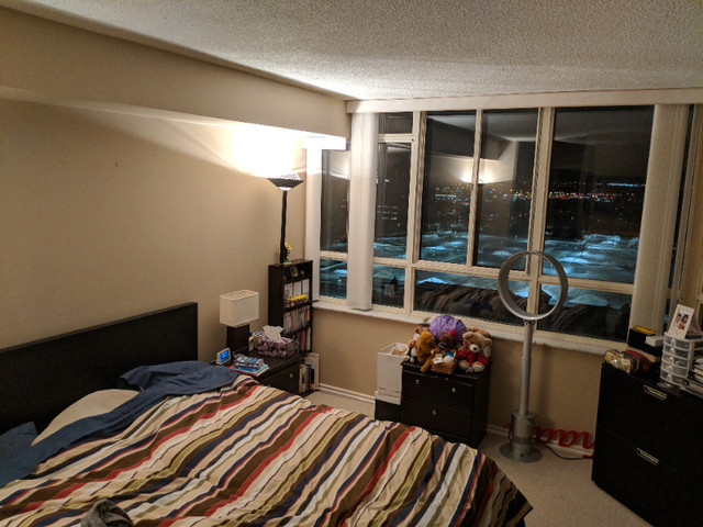 2 + Den bedrooms 2 baths house For Sale By Owner in Rockwood Village Ontario