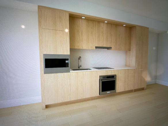 1 + Den bedrooms 1 baths house For Sale By Owner in Mississauga Ontario