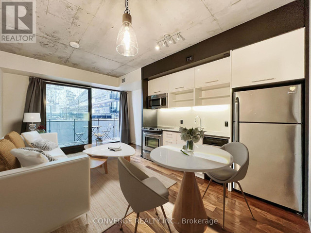 1 bedrooms 1 baths house For Sale By Owner in Toronto Ontario