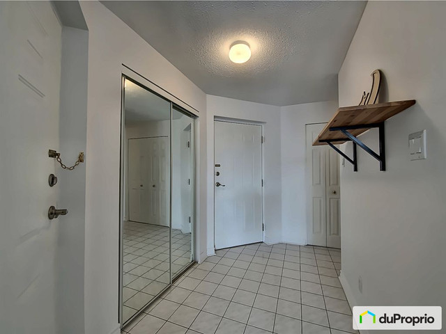 2 bedrooms 1 baths Condo For Sale By Owner in Gatineau Quebec
