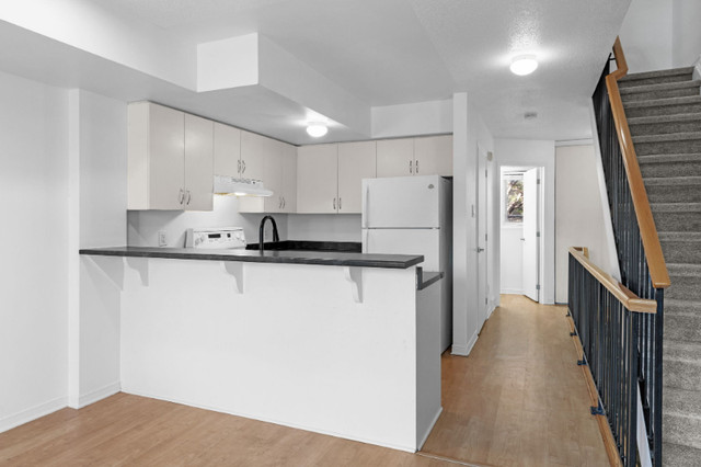 2 bedrooms 2 baths house For Sale By Owner in Ottawa Ontario