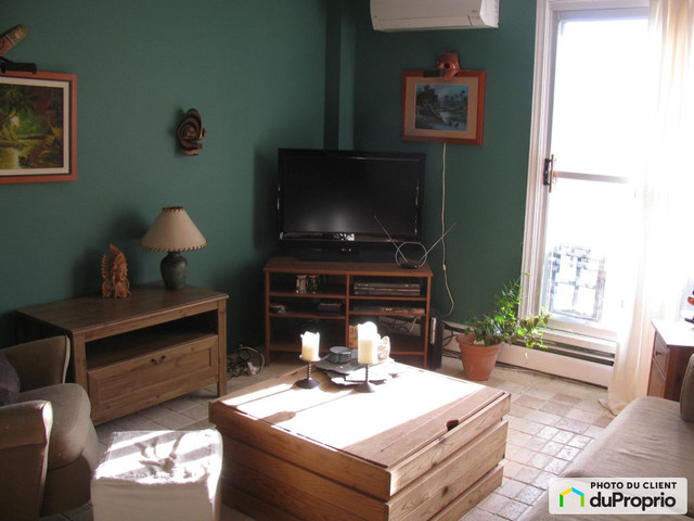 2 bedrooms 1 baths Condo For Sale By Owner in Gatineau Quebec