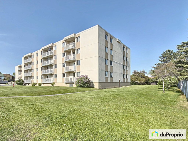 2 bedrooms 1 baths Condo For Sale By Owner in Gatineau Quebec