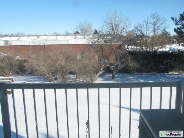 2 bedrooms 1 baths Condo For Sale By Owner in Gatineau Quebec