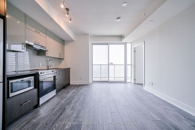 2 bedrooms 2 baths house For Sale By Owner in Toronto Ontario