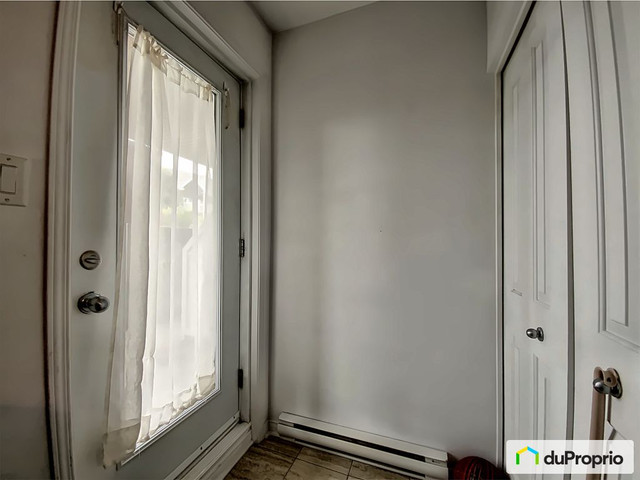 1 bedrooms 1.5 baths house For Sale By Owner in Ottawa Ontario