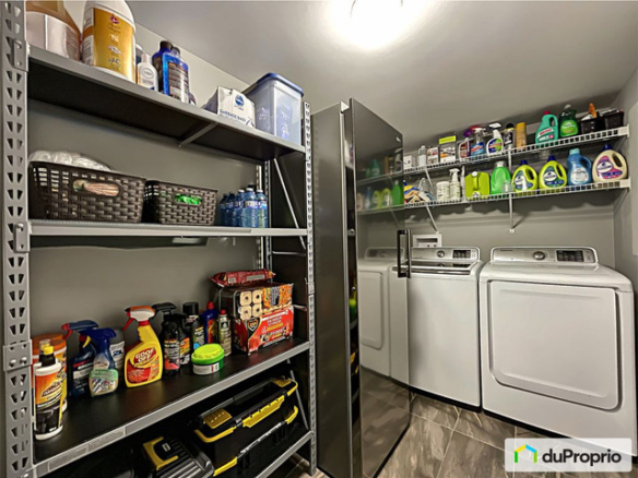 2 bedrooms 1 baths Condo For Sale By Owner in Gatineau Quebec