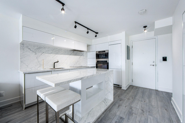 1 bedrooms 2 baths house For Sale By Owner in Toronto Ontario