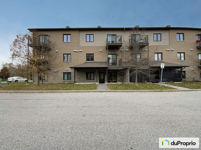 2 bedrooms 1 baths house For Sale By Owner in Ottawa Ontario