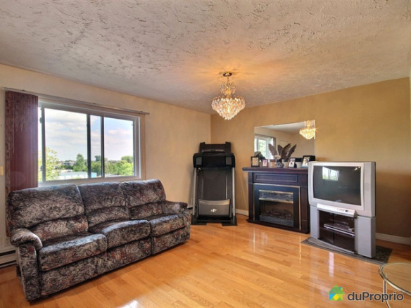 2 bedrooms 1 baths Condo For Sale By Owner in Gatineau Quebec