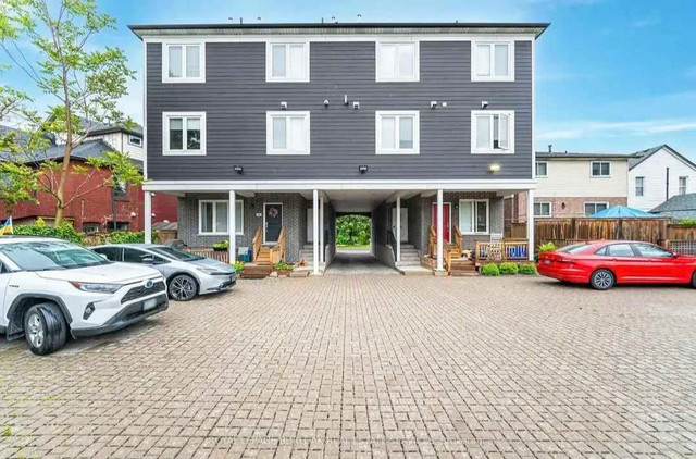 1 bedrooms 1 baths house For Sale By Owner in Burlington Ontario