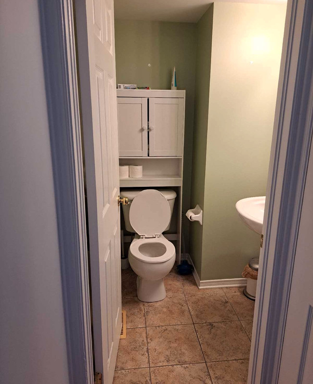 2 bedrooms 2.5 baths house For Sale By Owner in Ottawa Ontario