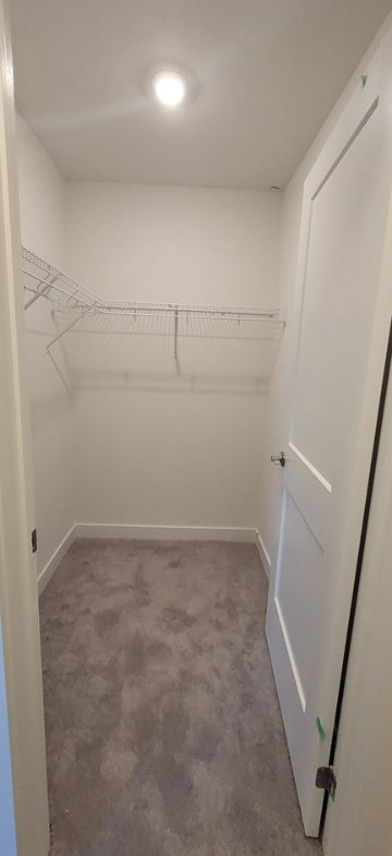 2 bedrooms 2 baths house For Sale By Owner in Kitchener Ontario