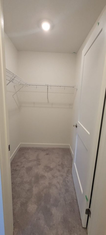 2 bedrooms 2 baths house For Sale By Owner in Kitchener Ontario