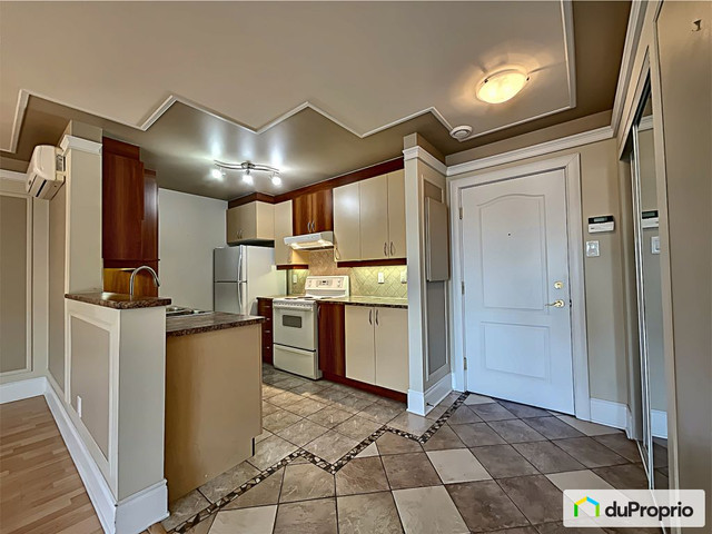2 bedrooms 1 baths Condo For Sale By Owner in Gatineau Quebec