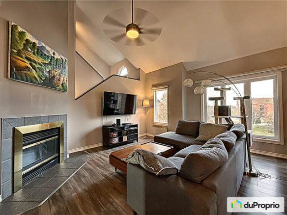 2 bedrooms 1.5 baths Condo For Sale By Owner in Gatineau Quebec