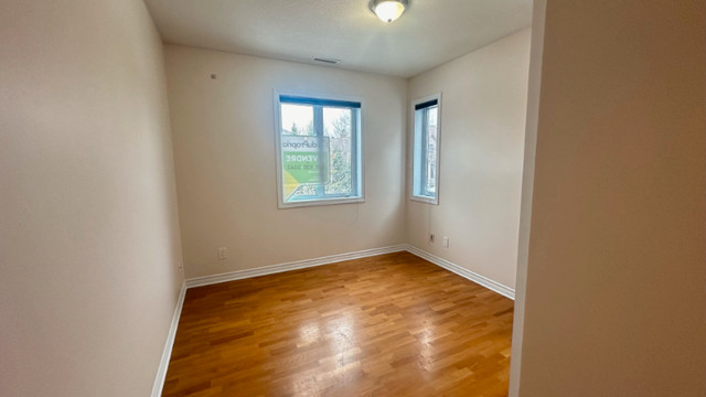 2 bedrooms 1.5 baths Condo For Sale By Owner in Gatineau Quebec