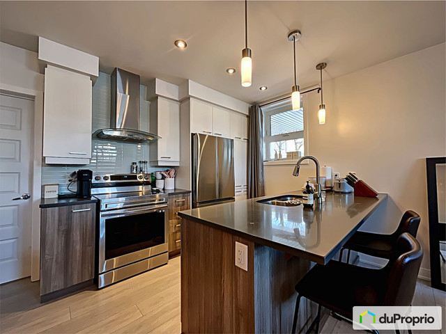 1 bedrooms 1 baths Condo For Sale By Owner in Gatineau Quebec