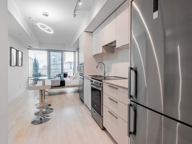 0 bedrooms 1 baths Studio For Sale By Owner in Toronto Ontario