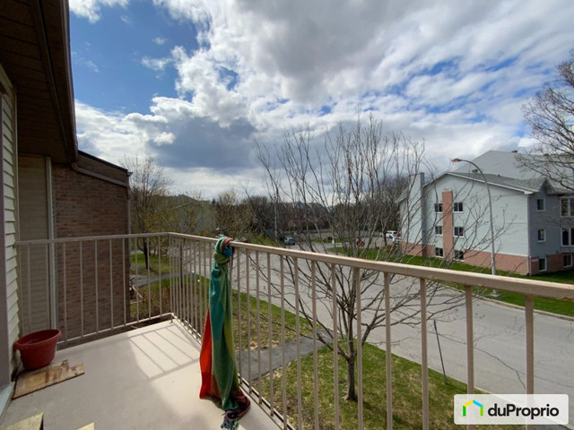2 bedrooms 1 baths Condo For Sale By Owner in Gatineau Quebec