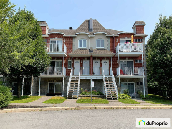 2 bedrooms 1 baths Condo For Sale By Owner in Gatineau Quebec