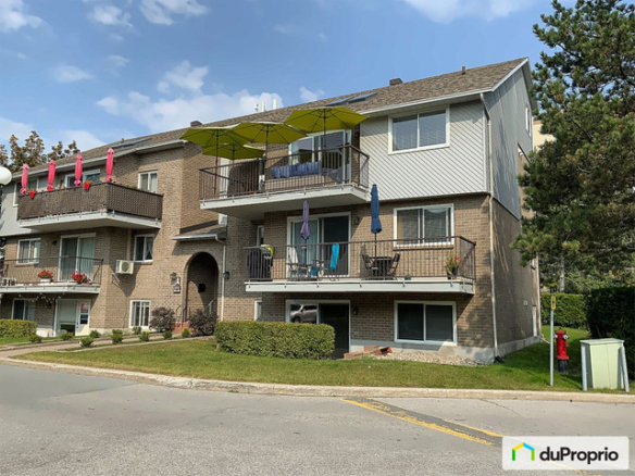 3 bedrooms 1 baths Condo For Sale By Owner in Gatineau Quebec