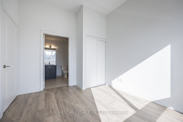 3 bedrooms 2 baths house For Sale By Owner in Toronto Ontario