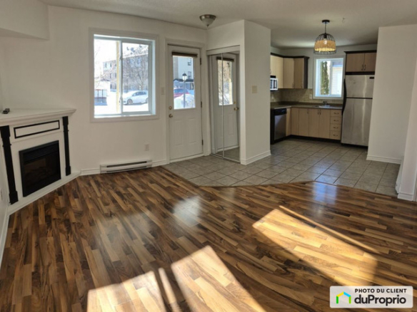 1 bedrooms 1 baths Condo For Sale By Owner in Gatineau Quebec